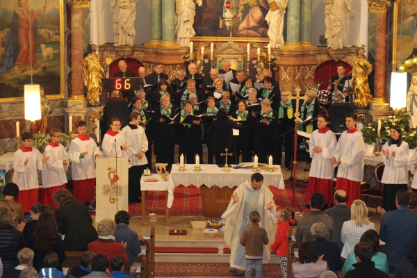 Gospelmesse und Ministranteneinweihung_42